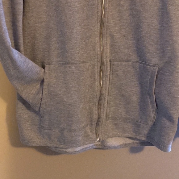 GAP hoodie - Picture 2 of 6